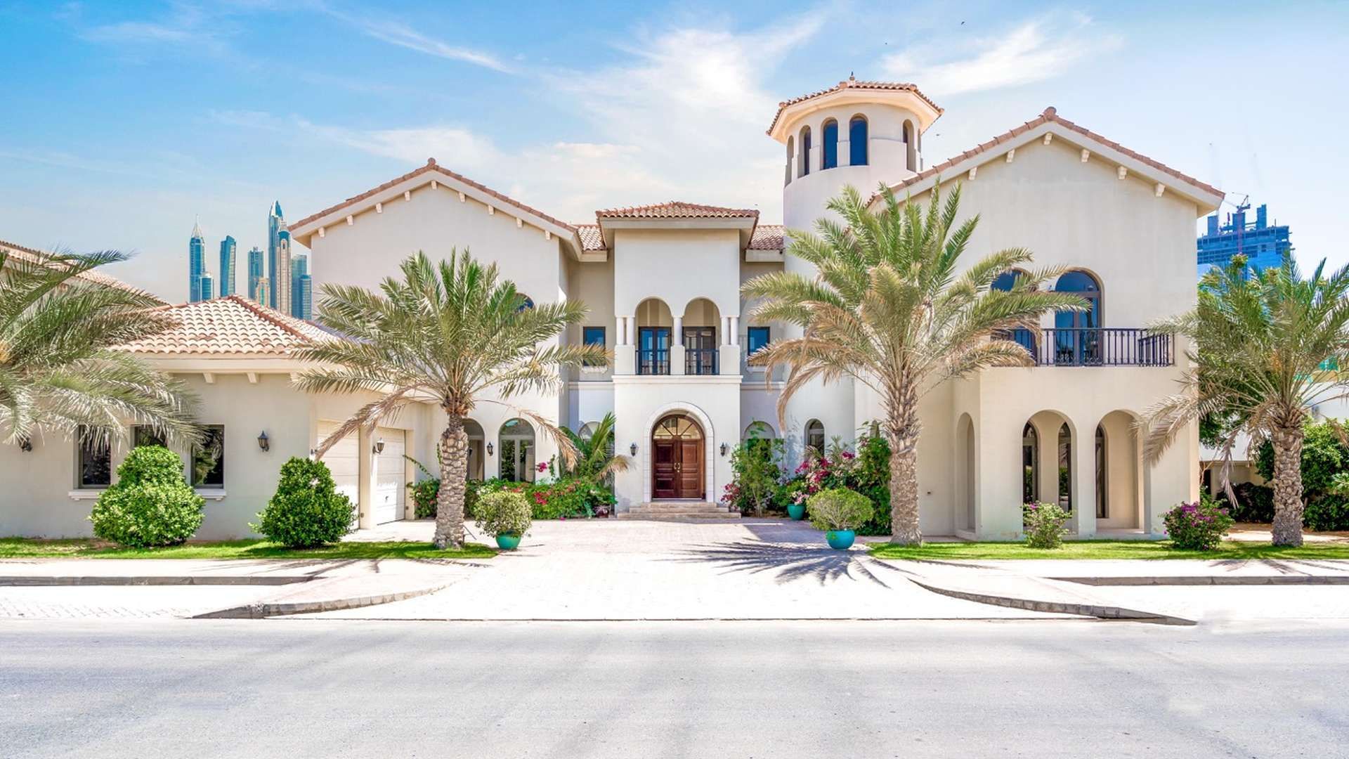 5 Bed Villa - Palm Jumeirah